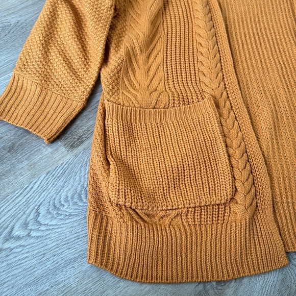 Charlotte Russe Women’s Open Long Cardigan - Large - Picture 2 of 5